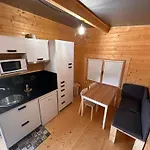 & Leagi Camping